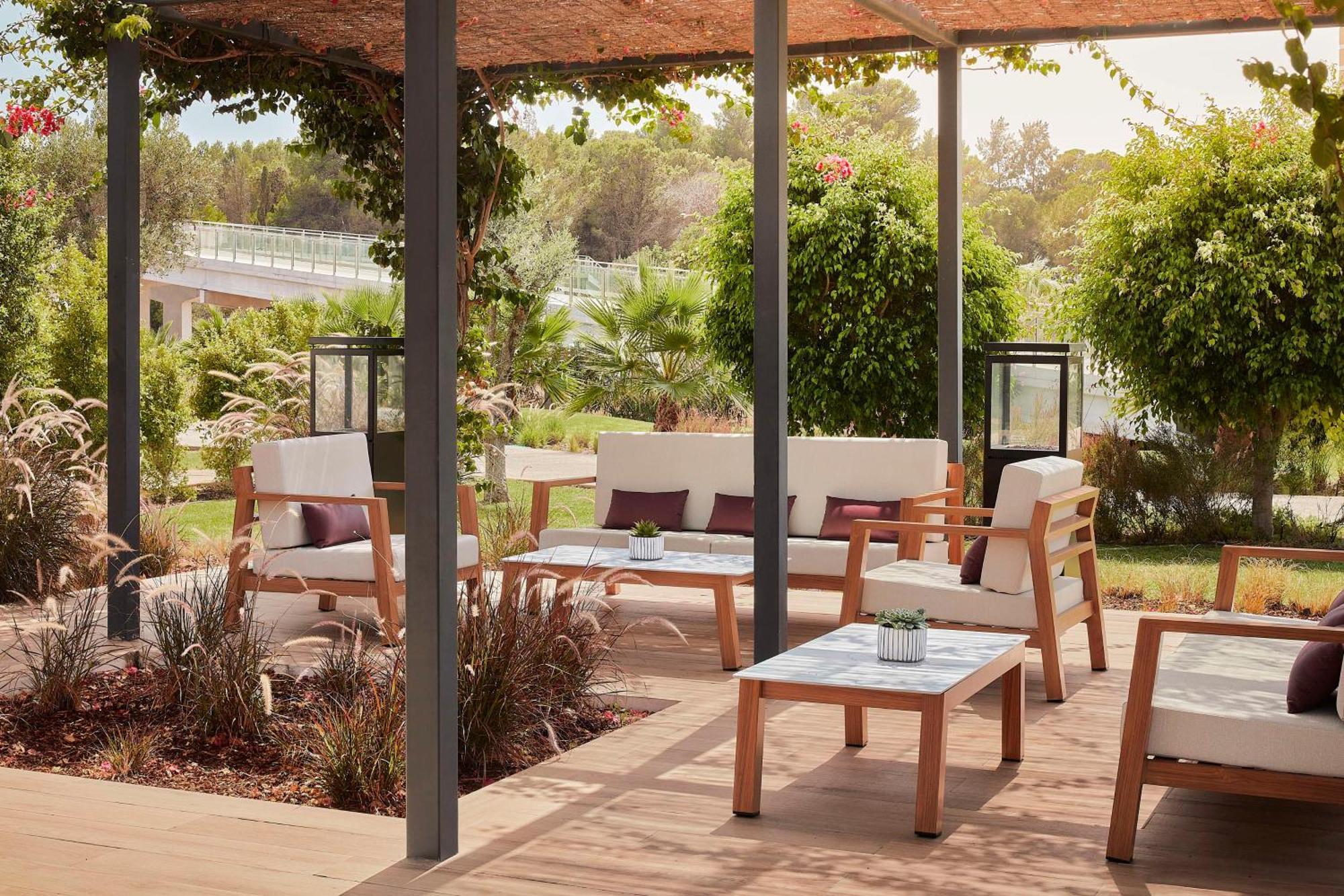 Hotel Tivoli Alvor Algarve Zewnętrze zdjęcie Garden furniture